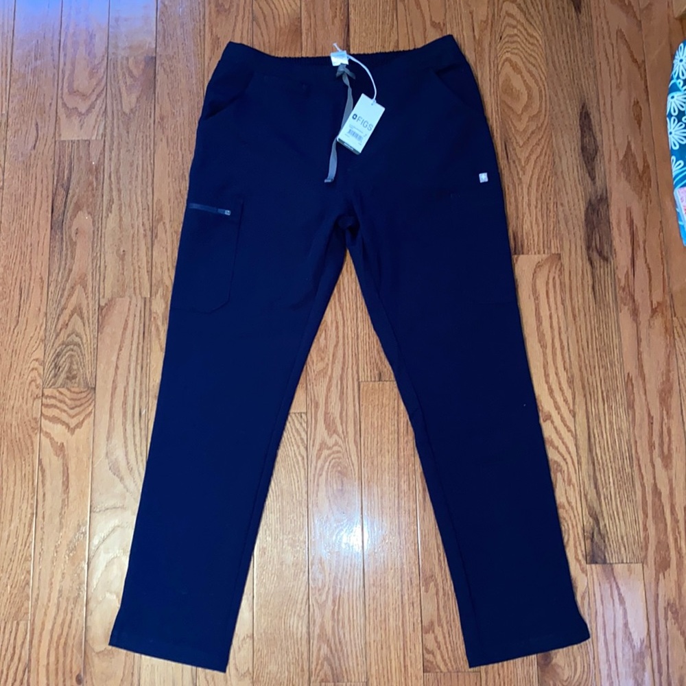 FIGS Yola Skinny Scrub Pant Color Navy Size Medium Brand New with Tags